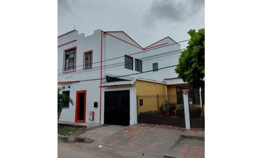 SE ARRIENDA LOCAL COMERCIAL  ALTICO