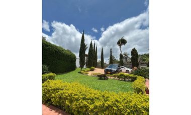 SE PERMUTA FINCA EN EL CARMEN DE VIBORAL INGRESANDO POR EL CANAD VA