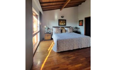 VENTA CASA SECTOR SAUZALITO LOMA DELOS PARRA EL POBLADO MEDELLIN