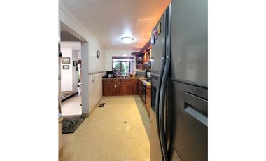 VENTA CASA SECTOR SAUZALITO LOMA DELOS PARRA EL POBLADO MEDELLIN