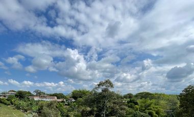 GRAN OPORTUNIDAD DE INVERSION! SE VENDE LOTE SEMI INCLINADO VIA ALCAL