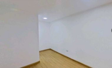 Apartamento en venta en Puerta del Sol 2