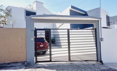 CASA EN VENTA de 2 recamaras muy buen cuidada FRACC LA TAMPIQUERA Boca del rio
