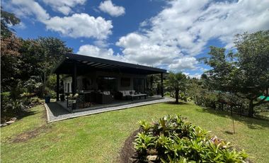 Venta de Casa Campestre en Parcelacion vía San Antonio - La Ceja