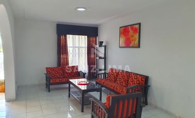 LA MISIÓN: Amplia y equipada casa totalmente amueblada.