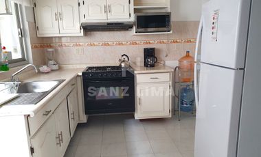 LA MISIÓN: Amplia y equipada casa totalmente amueblada.