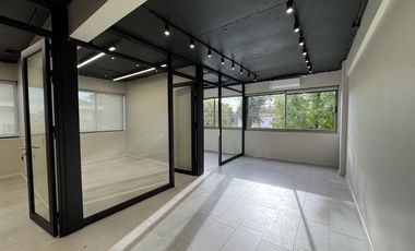 Se arrienda oficina remodelada en Avenida Padre Hurtado