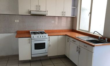 CASA EN RENTA EN fracc LA HERRADURA