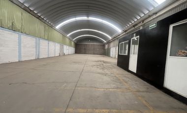 Renta Nave Industrial con oficinas, Santiaguito, Tultitlan