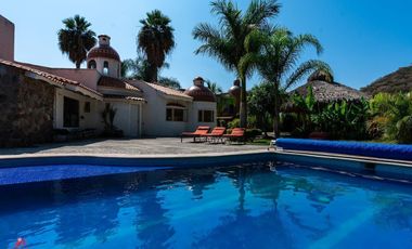 CASA EN VENTA EN AJIJIC, CHAPALA JALISCO