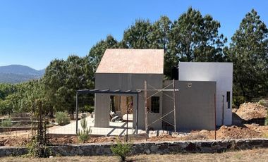 EXCELENTE CABAÑA A ESTRENAR UBICADA EN PINARES DE TAPALPA
