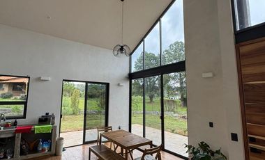 EXCELENTE CABAÑA A ESTRENAR UBICADA EN PINARES DE TAPALPA