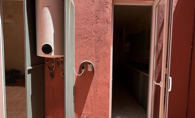 Departamento en planta baja dentro de casa catalogada