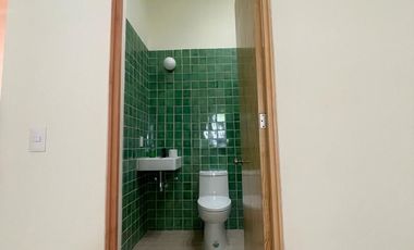 Departamento en planta baja dentro de casa catalogada