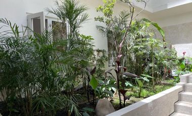 Departamento en planta baja dentro de casa catalogada