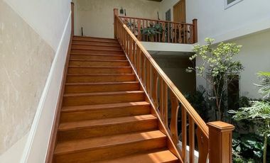 Departamento en planta baja dentro de casa catalogada