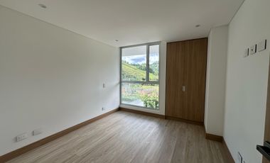 APARTAMENTO EN ARRIENDO EN AV ALBERTO MENDOZA/MANIZALES