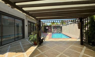 Vendo casa Entre Lagos Samborondon