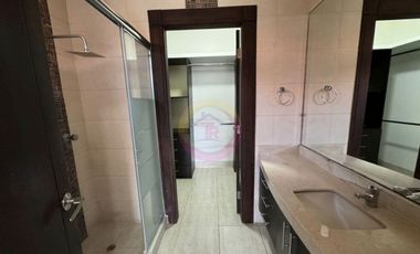 Vendo casa Entre Lagos Samborondon