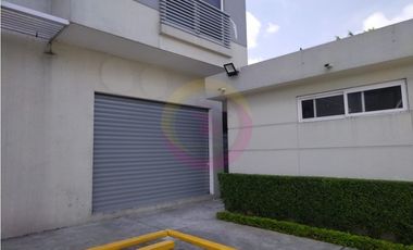 ALQUILO LOCAL COMERCIAL KENNEDY POINT