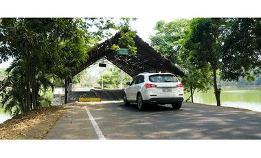 EN VENTA TERRENO 1070.61m2  EN LAGO DE CAPEIRA (Jkcal)