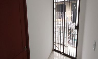 Se Vende Casa En Ciudad Córdoba De Tres Pisos Independientes
