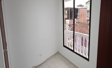 Se Vende Casa En Ciudad Córdoba De Tres Pisos Independientes