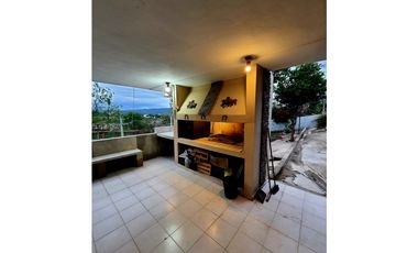 OPORTUNIDAD QUE NO PODES PERDERTE SE VENDE CASA SE ESCUCHAN OFERTAS