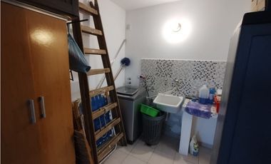 OPORTUNIDAD QUE NO PODES PERDERTE SE VENDE CASA SE ESCUCHAN OFERTAS