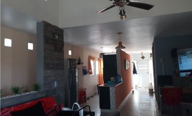 OPORTUNIDAD QUE NO PODES PERDERTE SE VENDE CASA SE ESCUCHAN OFERTAS