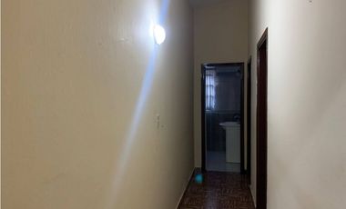 CASA EN VENTA BARRIO LA QUINTA( ACEPTA PERMUTA DTO MENOR EN VCP)
