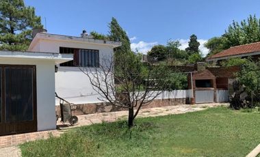 CASA EN VENTA BARRIO LA QUINTA( ACEPTA PERMUTA DTO MENOR EN VCP)