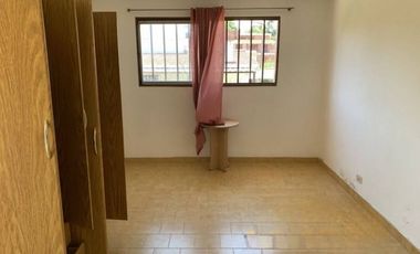 CASA EN VENTA BARRIO LA QUINTA( ACEPTA PERMUTA DTO MENOR EN VCP)