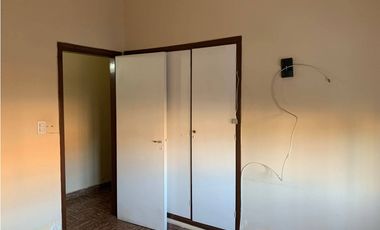 CASA EN VENTA BARRIO LA QUINTA( ACEPTA PERMUTA DTO MENOR EN VCP)