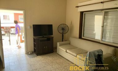 CASA EN VENTA BARRIO LA QUINTA( ACEPTA PERMUTA DTO MENOR EN VCP)