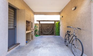 BELGRANO R DUPLEX CON COCHERA