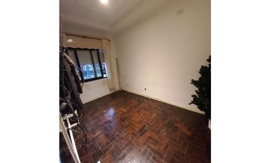 CASA BRUSELAS CASI VENEZUELA