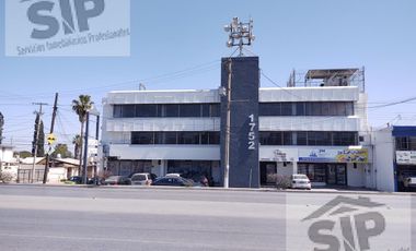 En Renta oficinas en Isidro López frente a Cinsa