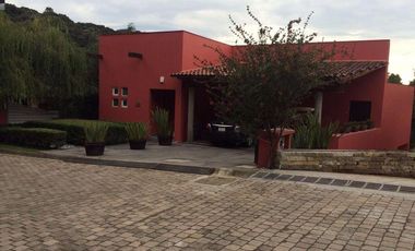 Casa en Venta o Renta en el exclusivo frac. Los Encinos