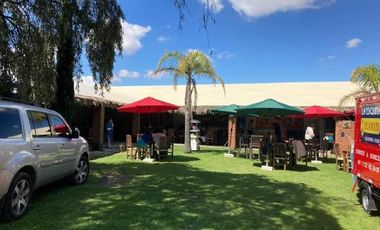 VENTA DE RESTAURANTE Y JARDÍN DE EVENTOS EN CALIMAYA