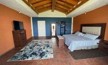 VENTA DE RESTAURANTE Y JARDÍN DE EVENTOS EN CALIMAYA