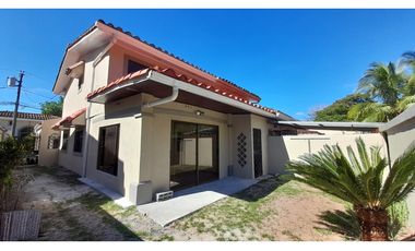 Casa en Alquiler en Albrook # 2054 cad