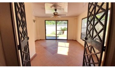 Casa en Alquiler en Albrook # 2054 cad