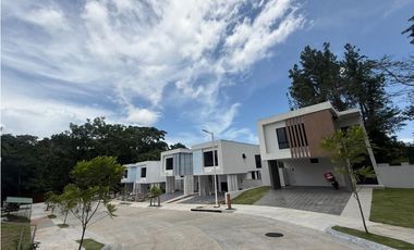 SEA CONFIABLE VENDE CASA PROYECTO ALBROOK 9 3RECAMARAS