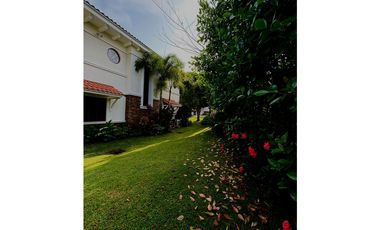 VENTA DE CASA EN CLAYTON - LOS SENDEROS DE CAMINO DE CRUCES