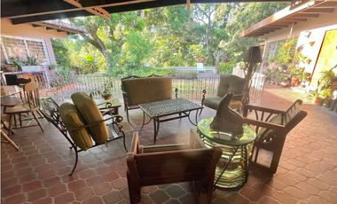 LAS CUMBRES / 3502M2 / 5 HABITACIONES / PISCINA / JARDIN