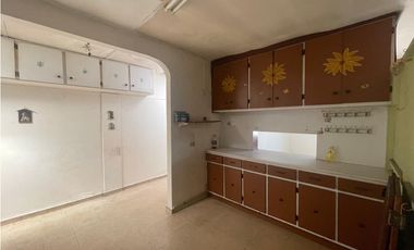 SAN ANTONIO / 1000M2 / 6 HABITACIONES / TERRAZA / ANEXO INDEPENDIENTE