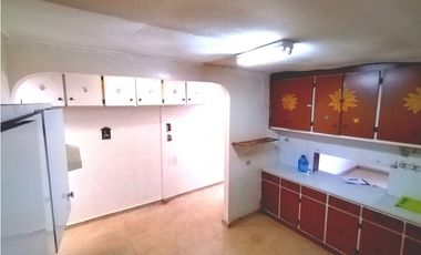 SAN ANTONIO / 1000M2 / 6 HABITACIONES / TERRAZA / ANEXO INDEPENDIENTE