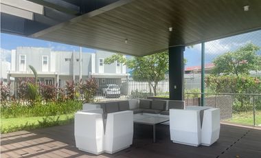 Alquiler de casa con AIRES en Brisas del Golf, Paseo del Norte