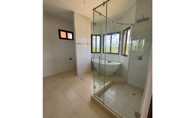 COSTA SUR / RESIDENCIAL EL DORAL / 392M2 / 4 HABITACIONES